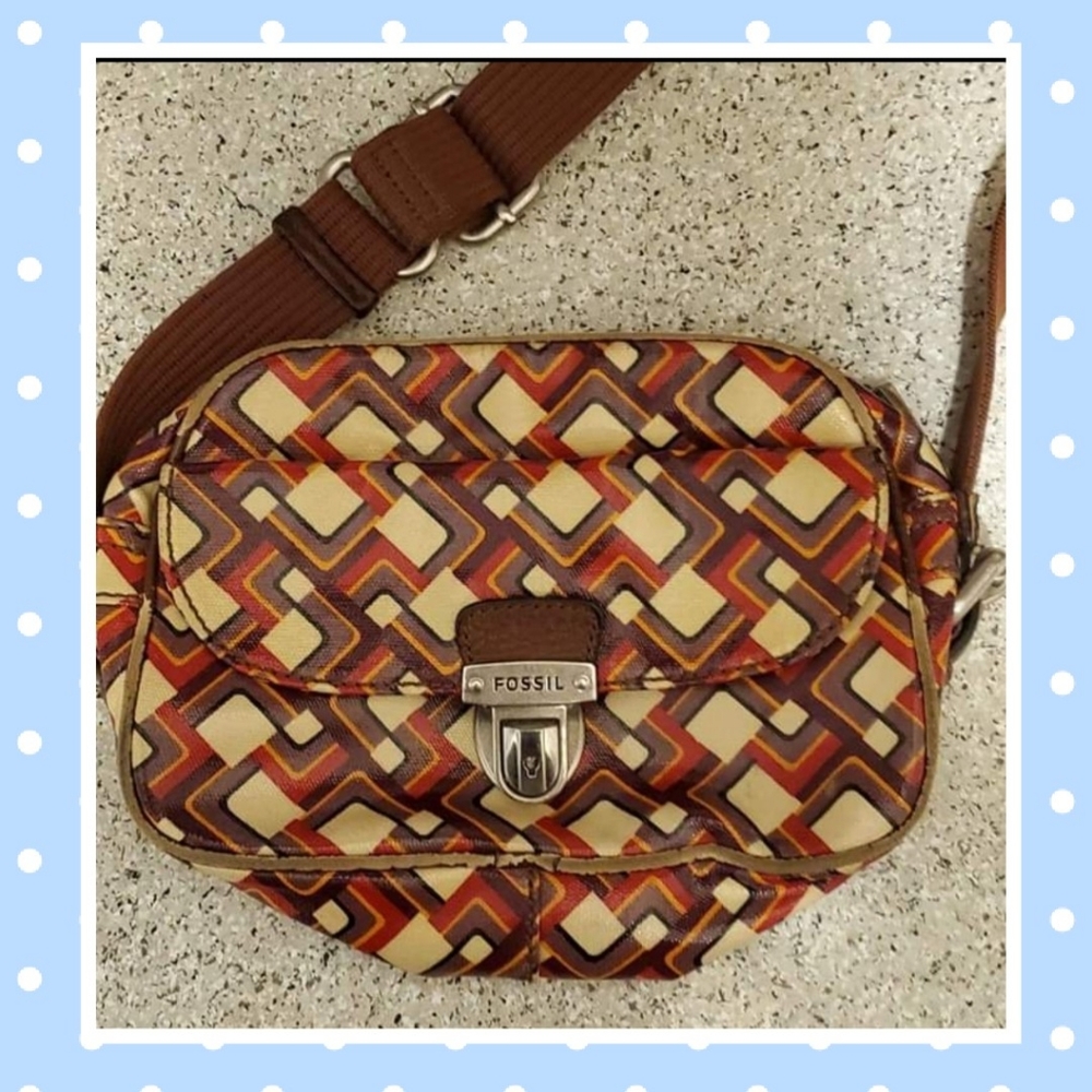 Fossil Key Per Geometric Red Brown Purse